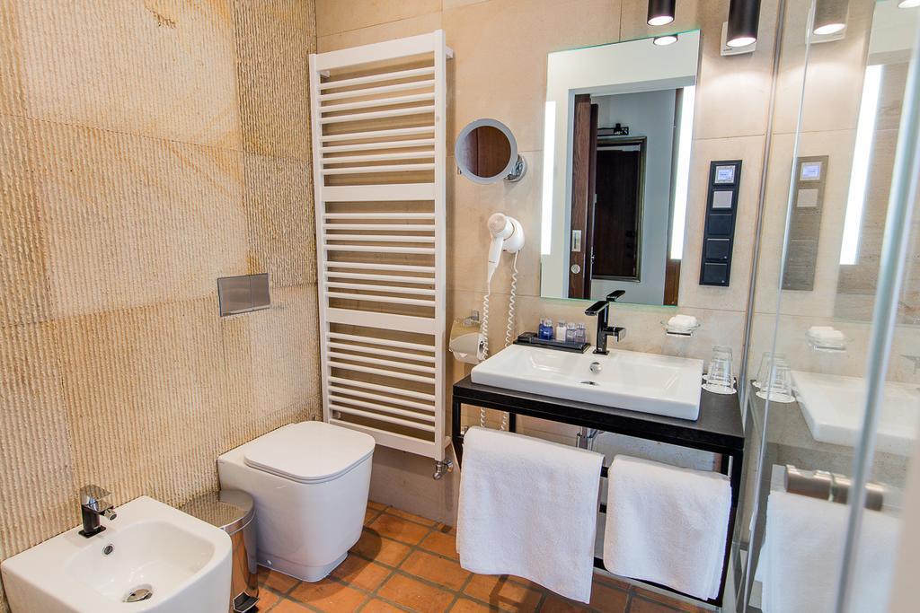 Hotel Zamek Topacz Wysoka (Wroclaw)
