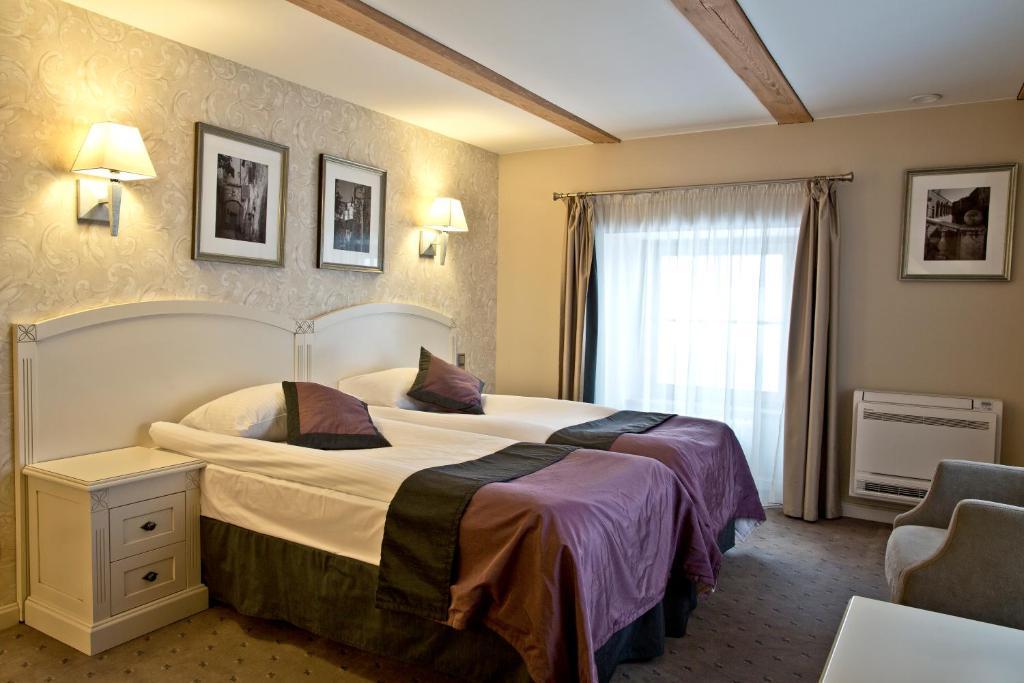 Zamek Topacz 4* Wysoka (Wroclaw)