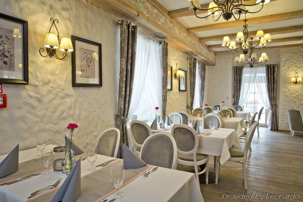 Zamek Topacz 4* Wysoka (Wroclaw)