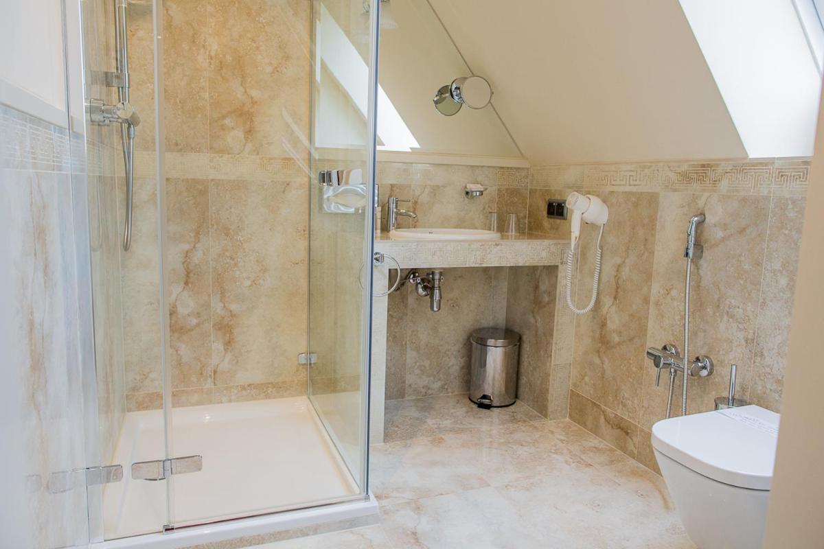 Zamek Topacz 4* Wysoka (Wroclaw)