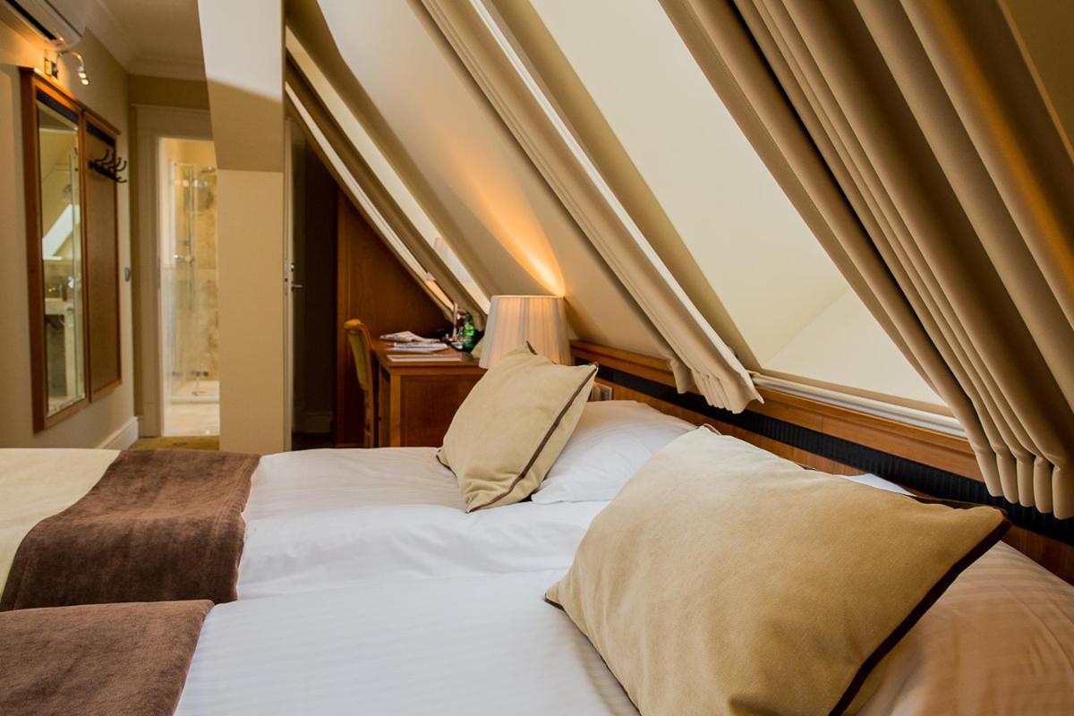 Zamek Topacz 4* Wysoka (Wroclaw)
